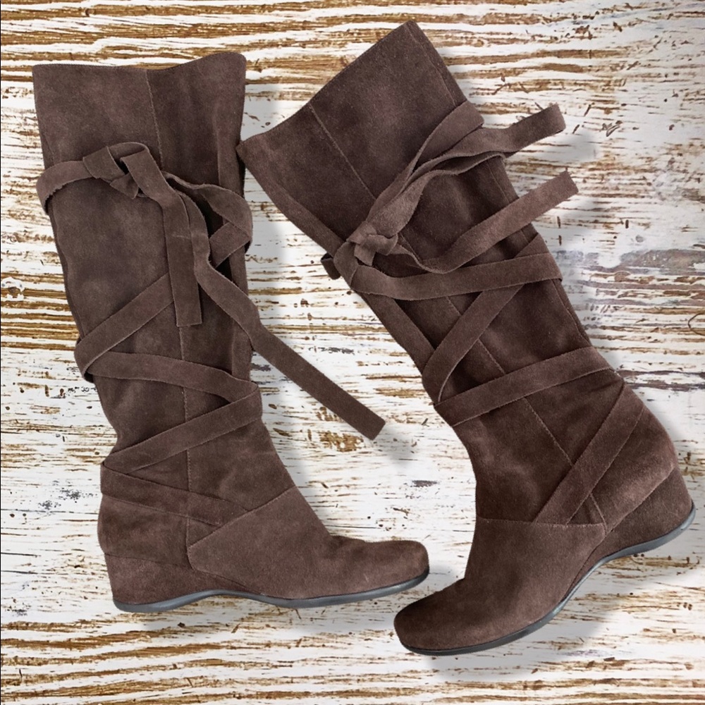 Me Too Strap Up Brown Suede Boots